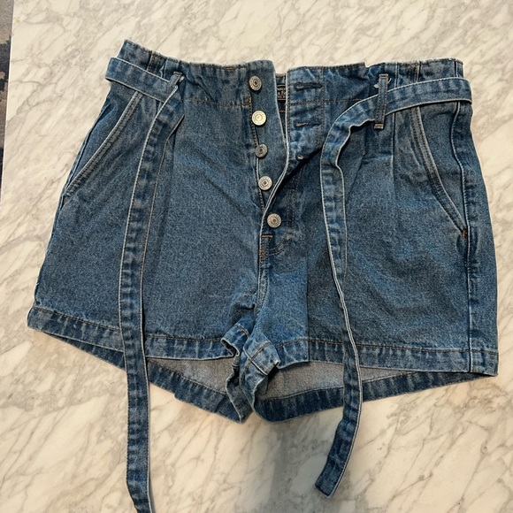 Abercrombie & Fitch shorts Size:10 - Picture 1 of 3